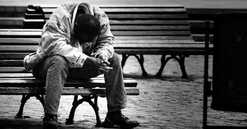 20181127_00_depressao_tristeza_morador_de_rua